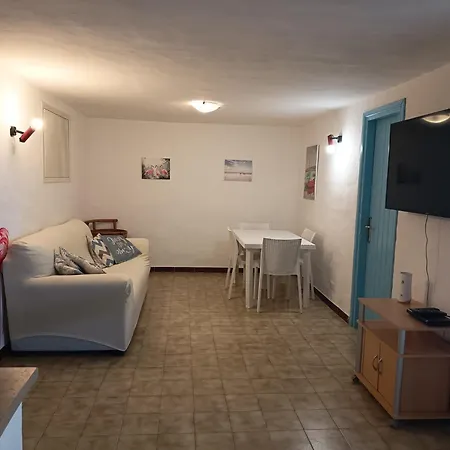 Prázdninový dům Fenicotteri Baia Caddinas *
